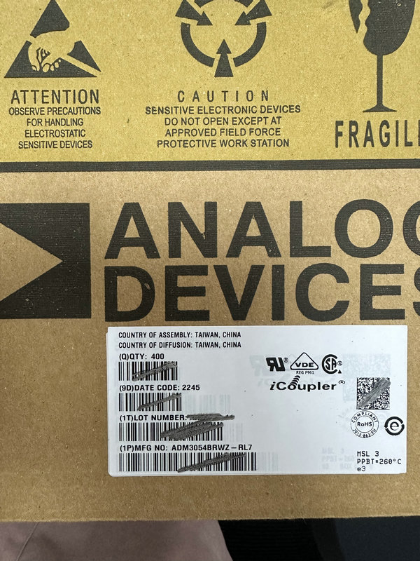 ADM3054BRWZ-RL7